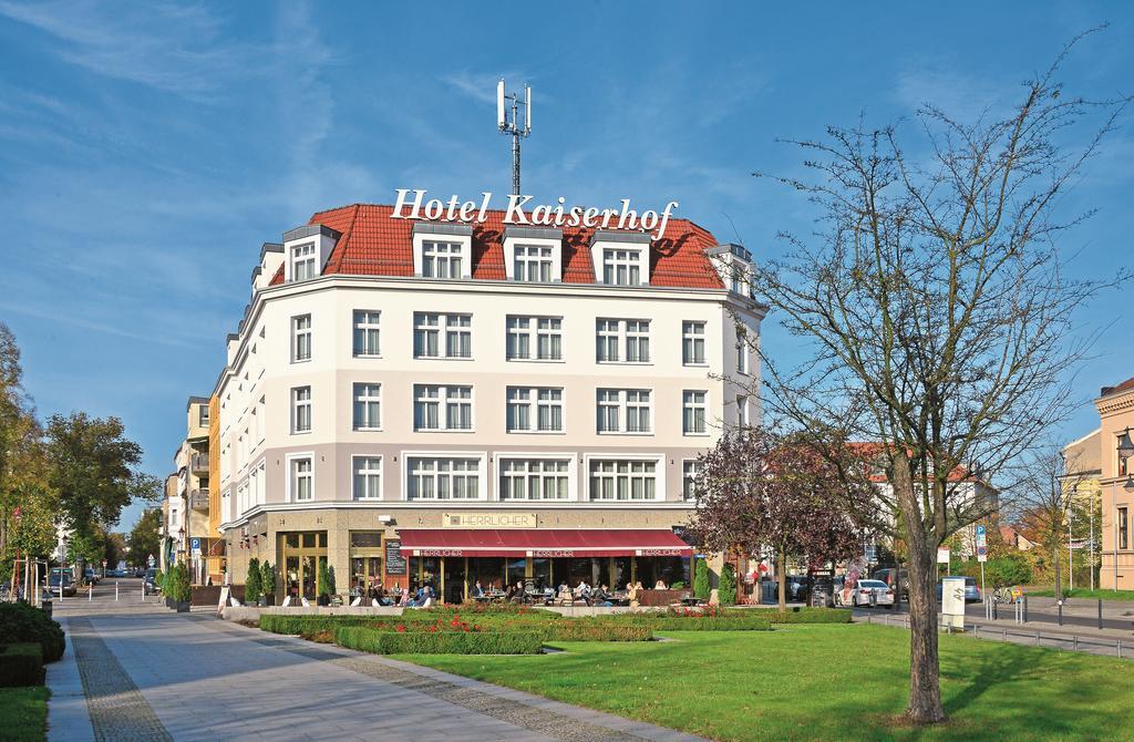 Hotel Kaiserhof Furstenwalde Bagian luar foto